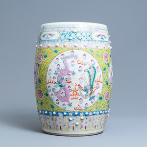 Un tabouret en porcelaine de Chine famille rose, 19ème — photo 4