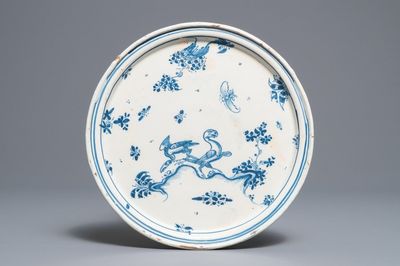 Un tazza en faïence d'Alcora en bleu et blanc, Espagne, 18ème