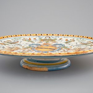 Un tazza en majolique italienne, daté 1627, Urbino, Italie — photo 3