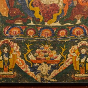 Un thangka à décor de Padmasambhava ou Guru Rinpoche, Tibet, 18ème — photo 4