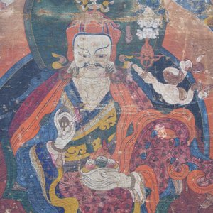 Un thangka à décor de Padmasambhava ou Guru Rinpoche, Tibet, 18ème — photo 6