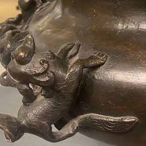 Un très grand brûle-parfum couvert en bronze, Chine, marque de Xuande, Ming — photo 51