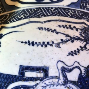 Un très grand plat au dragon en porcelaine de Chine bleu et blanc de type Kraak, Wanli — photo 12