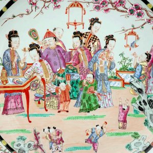 Un très grand plat en porcelaine de style famille rose, Samson, Paris, 19ème — photo 2