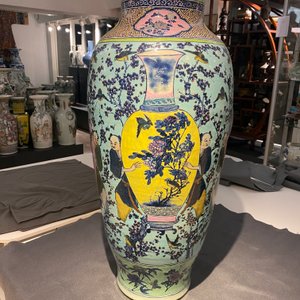 Un très grand vase couvert en porcelaine de Chine famille rose à fond turquoise, 19ème — photo 12