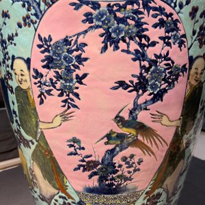 Un très grand vase couvert en porcelaine de Chine famille rose à fond turquoise, 19ème — photo 31