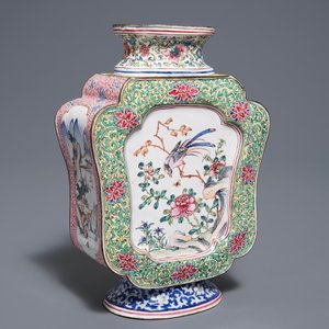 Un vase à décor d'oiseaux branchés en émaux de Canton, Qianlong — photo 7