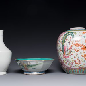 Un vase, bol et pot en porcelaine de Chine famille rose, marque de Qianlong, 19ème — photo 3