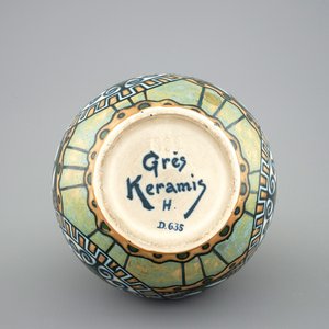 Un vase bouteille en grès de Boch Kéramis, 20ème — photo 5