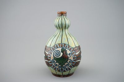 Un vase bouteille en grès de Boch Kéramis, 20ème