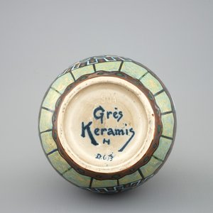 Un vase bouteille en grès de Boch Kéramis, 20ème — photo 5