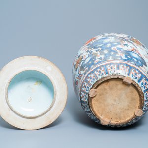 Un vase couvert en porcelaine de Chine de style Imari, Kangxi — photo 6
