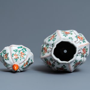 Un vase couvert en porcelaine de Chine famille verte, Kangxi — photo 5