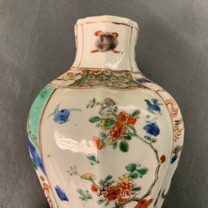Un vase couvert en porcelaine de Chine famille verte, Kangxi — photo 19