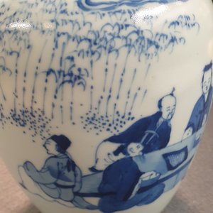 Un vase de forme bouteille en porcelaine de Chine en bleu et blanc, 19/20ème — photo 15
