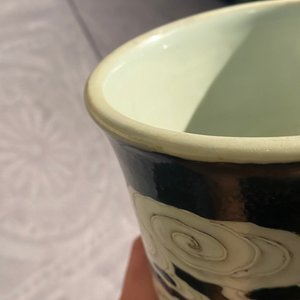 Un vase de forme bouteille en porcelaine de Chine famille noire à décor de dragons, 19ème — photo 20