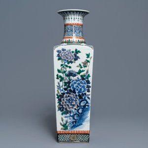 Un vase de forme carré en porcelaine de Chine famille verte, 19ème — photo 4
