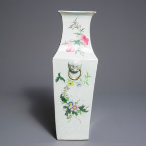Un vase de forme carré en porcelaine de Chine qianjiang cai, marque du Jiangxi Porcelain Company, début du 20ème — photo 3