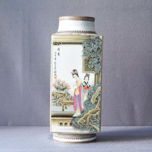 Un vase de forme cong en porcelaine de Chine famille rose, signé Zhang Songmao, daté 2002 — photo 21