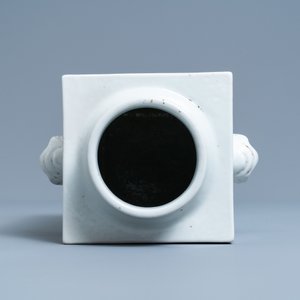 Un vase de forme 'cong' en porcelaine de Chine qianjiang cai, 19/20ème — photo 6