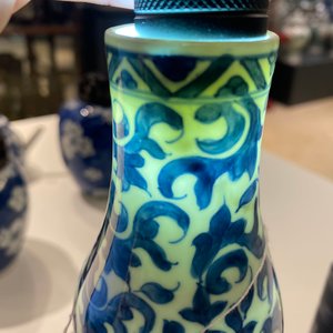 Un vase de forme double gourde en porcelaine de Chine en bleu et blanc, Kangxi — photo 15