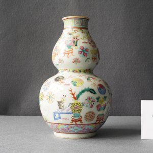 Un vase de forme double gourde en porcelaine de Chine famille rose, 19ème — photo 12