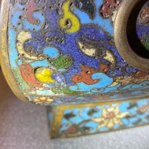 Un vase de forme 'fanghu' en émaux cloisonnés, Chine, Wanli — photo 26