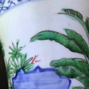 Un vase de forme gu en porcelaine de Chine wucai, Shunzhi, époque Transition — photo 17
