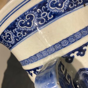 Un vase de forme hu en porcelaine de Chine en bleu et blanc, 19ème — photo 10
