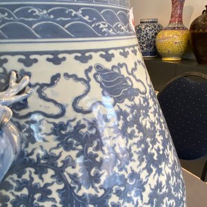 Un vase de forme hu en porcelaine de Chine en bleu et blanc, 19ème — photo 16