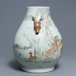Un vase de forme hu en porcelaine de Chine qianjiang cai à décor de daims, 19/20ème — photo 4