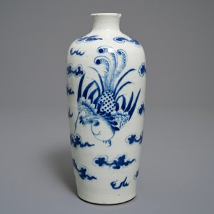 Un vase de forme meiping en porcelaine de Chine 'Bleu de Hue' pour le Vietnam, 19ème — photo 1