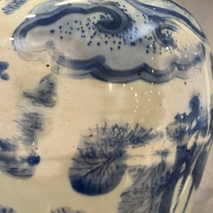 Un vase de forme 'meiping' en porcelaine de Chine en bleu et blanc, Wanli — photo 21