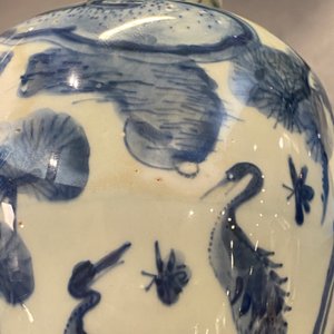 Un vase de forme 'meiping' en porcelaine de Chine en bleu et blanc, Wanli — photo 23