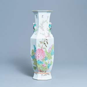 Un vase de forme octagonal en porcelaine de Chine qianjiang cai, 19/20ème — photo 3