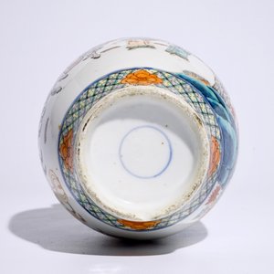 Un vase de forme ovoïde en porcelaine de Chine famille verte, 19ème — photo 6