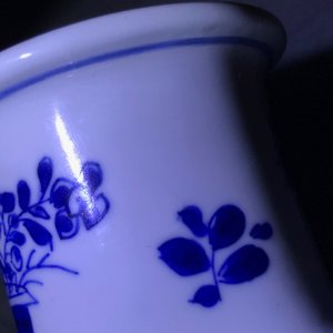 Un vase de forme rouleau en porcelaine de Chine bleu et blanc, Kangxi — photo 15