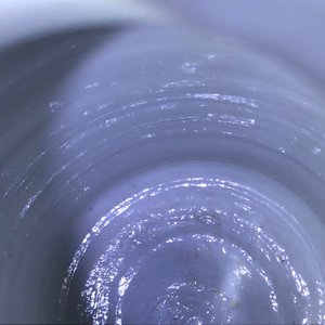 Un vase de forme rouleau en porcelaine de Chine bleu et blanc, Kangxi — photo 22