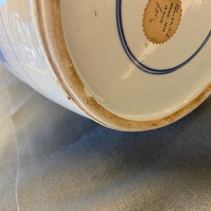 Un vase de forme rouleau en porcelaine de Chine en bleu et blanc, Kangxi — photo 31