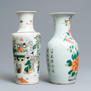 Un vase de forme rouleau en porcelaine de Chine famille verte et un en famille rose, 19ème — photo 2