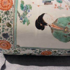 Un vase de forme rouleau en porcelaine de Chine famille verte, Kangxi — photo 33