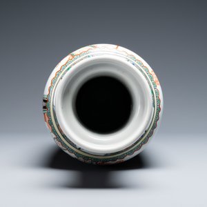 Un vase de forme rouleau en porcelaine de Chine famille verte, Kangxi — photo 5