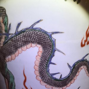 Un vase de forme rouleau en porcelaine de Chine famille verte, marque et époque de Kangxi — photo 19