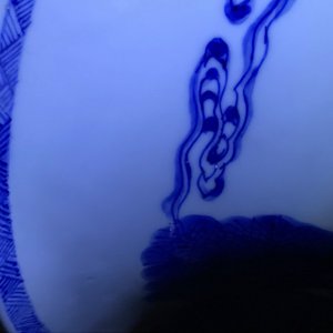 Un vase de forme yenyen en porcelaine de Chine bleu et blanc à décor de cerfs et grues, Kangxi — photo 22