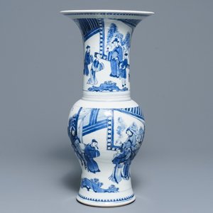 Un vase de forme yenyen en porcelaine de Chine bleu et blanc, Kangxi — photo 1