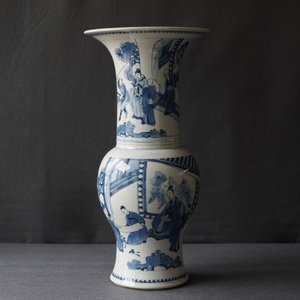 Un vase de forme yenyen en porcelaine de Chine bleu et blanc, Kangxi — photo 10