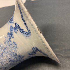 Un vase de forme yenyen en porcelaine de Chine en bleu et blanc, 19ème — photo 10