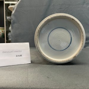 Un vase de forme yenyen en porcelaine de Chine en bleu et blanc à décor d'un paysage fluvial, Kangxi — photo 19