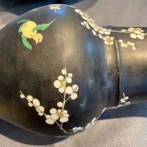 Un vase de forme yenyen en porcelaine de Chine famille noire à décor d'oiseaux parmi fleurs, Kangxi — photo 13