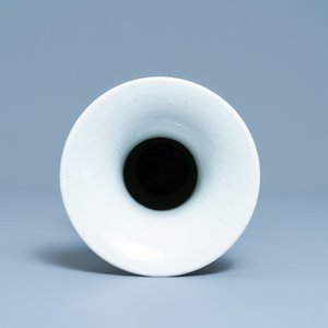 Un vase de forme yenyen en porcelaine de Chine famille verte à décor de guerriers, 19ème — photo 5